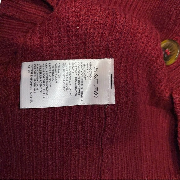 Urban Outfitters Cropped Cardigan Sweater Medium - Picture 5 of 5